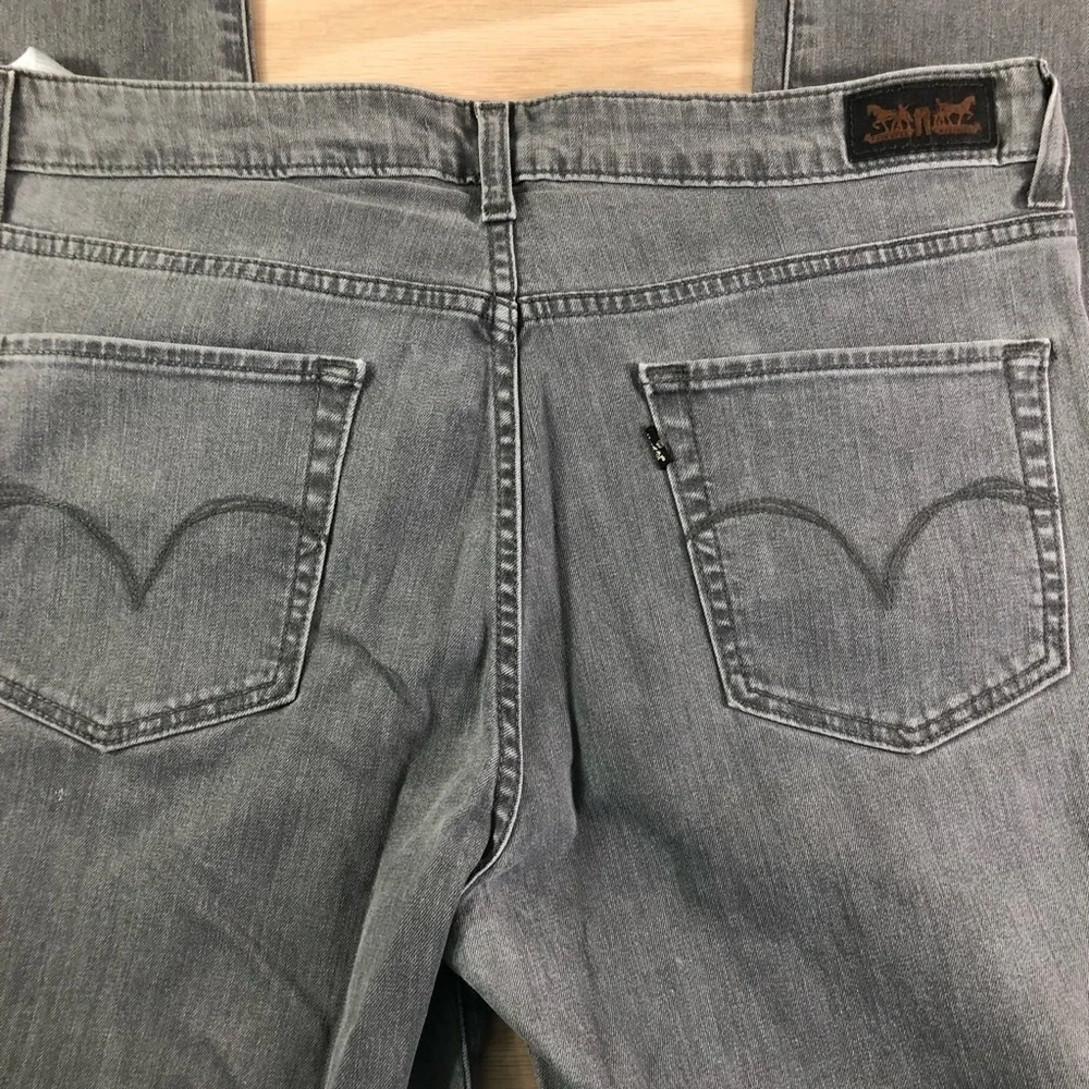 Levi’s Mid Rise Skinny Gray Denim Jeans - Picture 8 of 8